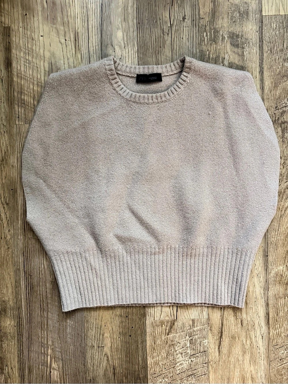 Zara Crew Neck Sweater in Tan Size XL Like New
